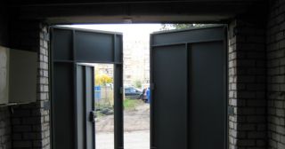 Купить гаражные ворота распашные Белебей, цена от 3849 руб.